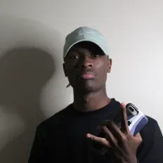 Escucha a Pee-shady, mira videos musicales, lee su biografía, consulta las fechas de las gira y más.