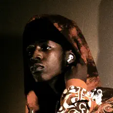 收听 disctr4k、观看音乐视频、阅读小传、查看巡演日期等 ！