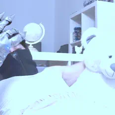 收听 Ydane、观看音乐视频、阅读小传、查看巡演日期等 ！