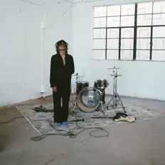 Luister naar GARZI, bekijk muziekvideo's, lees de bio, bekijk de tourdata, en meer!