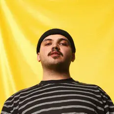 Albader을(를) 듣고, 뮤직 비디오를 보고, 약력을 읽고, 투어 일정 등을 확인하세요!