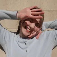 Ascolta undefined, guarda video musicali, leggi la biografia, vedi le date del tour & altro!