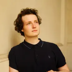 Listen to Matteo Hoyer, watch music videos, read bio, see tour dates & more!