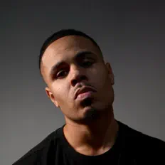 Listen to Aaron Glitch, watch music videos, read bio, see tour dates & more!