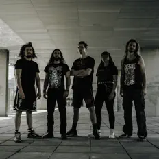 Ouve Hallowed Fire, vê vídeos de música, lê a biografia, vê as datas da digressão e muito mais!