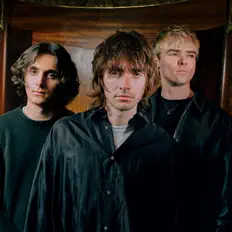 Escucha a VILLANELLE, mira videos musicales, lee su biografía, consulta las fechas de las gira y más.