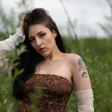 Amythera을(를) 듣고, 뮤직 비디오를 보고, 약력을 읽고, 투어 일정 등을 확인하세요!