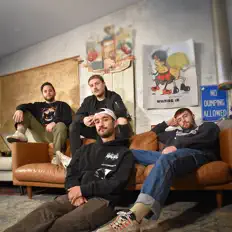 Escucha a Second Place, mira videos musicales, lee su biografía, consulta las fechas de las gira y más.