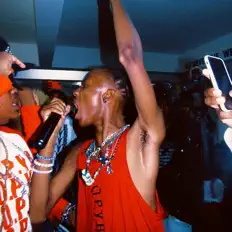 收听 asianwokstar、观看音乐视频、阅读小传、查看巡演日期等 ！