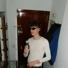 Escucha a Floyboy, mira vídeos musicales, lee la biografía, consulta fechas de giras y mucho más.