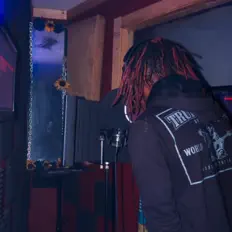 definedtreを聴いたり、ミュージックビデオを鑑賞したり、経歴やツアー日程などを確認したりしましょう！