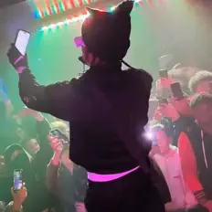 Bando Gzを聴いたり、ミュージックビデオを鑑賞したり、経歴やツアー日程などを確認したりしましょう！