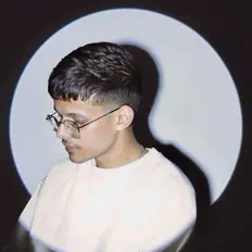 Abhishek Chaudhary सुनें, म्यूज़िक वीडियो देखें, बायो पढ़ें, दौरे की तारीखें और बहुत कुछ देखें!