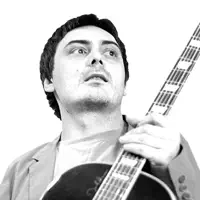 Ouve undefined, vê vídeos de música, lê a biografia, vê as datas da digressão e muito mais!