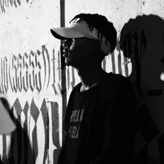 Listen to Larnie OGee, watch music videos, read bio, see tour dates & more!