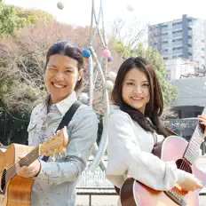 聆聽 Clover、觀看音樂影片、閱讀小傳、查看巡演日期等！