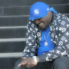 Dengarkan Durmond Glanton, tonton video musik, baca bio, lihat tanggal tur & lainnya!