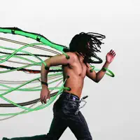 Escucha a undefined, mira videos musicales, lee su biografía, consulta las fechas de las gira y más.
