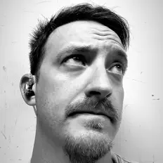 聆聽 Josh Cottrell、觀看音樂影片、閱讀小傳、查看巡演日期等！