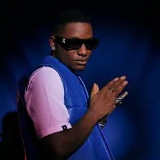 Ouça Maxter B, assista a videoclipes, leia a biografia, veja as datas das turnês e mais!