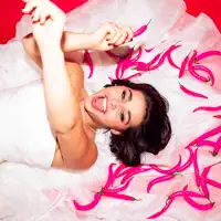 Écoutez undefined, regardez des vidéoclips, lisez la biographie, consultez les dates de tournée et plus encore !