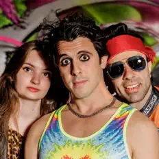 Ακούστε περιεχόμενο από The Kanz, παρακολουθήστε μουσικά βίντεο, διαβάστε το βιογραφικό, δείτε ημερομηνίες περιοδείας, και πολλά ακόμη!