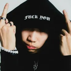 Hör dir McPlaygt an, schau dir Musikvideos an, lies die Biografie, finde Tourdaten und mehr!