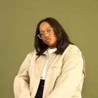 Ascolta undefined, guarda video musicali, leggi la biografia, vedi le date del tour & altro!