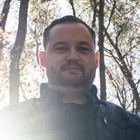 Hör dir undefined an, schau dir Musikvideos an, lies die Biografie, finde Tourdaten und mehr!