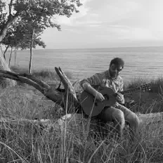 聆聽 Andrew Slater、觀看音樂影片、閱讀小傳、查看巡演日期等！