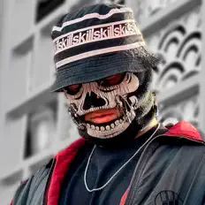 Escucha a Одолжи Юность, mira vídeos musicales, lee la biografía, consulta fechas de giras y mucho más.