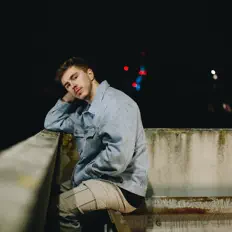 收听 Liam Alexander、观看音乐视频、阅读小传、查看巡演日期等 ！