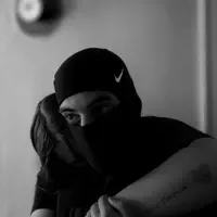 收听 undefined、观看音乐视频、阅读小传、查看巡演日期等 ！