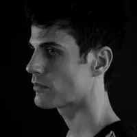 undefined을(를) 듣고, 뮤직 비디오를 보고, 약력을 읽고, 투어 일정 등을 확인하세요!