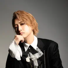 Listen to AKi, watch music videos, read bio, see tour dates & more!