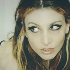 MIKA MIU을(를) 듣고, 뮤직 비디오를 보고, 약력을 읽고, 투어 일정 등을 확인하세요!