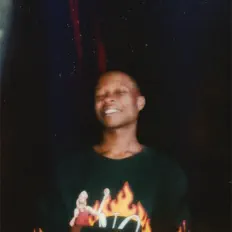 BlackBoyEagle을(를) 듣고, 뮤직 비디오를 보고, 약력을 읽고, 투어 일정 등을 확인하세요!