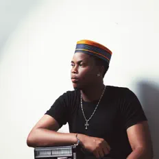 Ascolta UkBoy Raaeii, guarda video musicali, leggi la biografia, vedi le date del tour & altro!