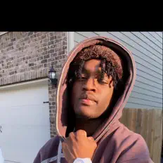 Escucha a Xhristiaan, mira vídeos musicales, lee la biografía, consulta fechas de giras y mucho más.