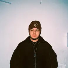 Ascolta KYOTO'S NIGHTMARE!, guarda video musicali, leggi la biografia, vedi le date del tour & altro!