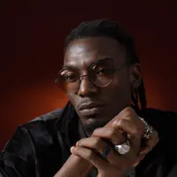 undefined सुनें, म्यूज़िक वीडियो देखें, बायो पढ़ें, दौरे की तारीखें और बहुत कुछ देखें!