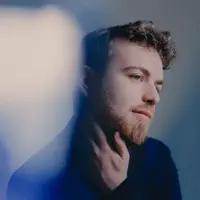 undefined을(를) 듣고, 뮤직 비디오를 보고, 약력을 읽고, 투어 일정 등을 확인하세요!