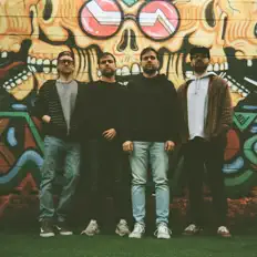 Ακούστε περιεχόμενο από Before the Streetlights, παρακολουθήστε μουσικά βίντεο, διαβάστε το βιογραφικό, δείτε ημερομηνίες περιοδείας, και πολλά ακόμη!