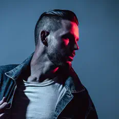 Posłuchaj wykonawcy Ben Shaw, obejrzyj teledyski, przeczytaj biografię, zobacz daty tras koncertowych i nie tylko!