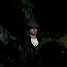 Luister naar Alex Seira, bekijk muziekvideo's, lees de bio, bekijk de tourdata, en meer!