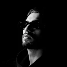 Escucha a Riyo, mira vídeos musicales, lee la biografía, consulta fechas de giras y mucho más.