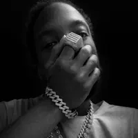 Ascolta undefined, guarda video musicali, leggi la biografia, vedi le date del tour & altro!