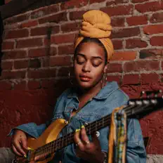 Jassを聴いたり、ミュージックビデオを鑑賞したり、経歴やツアー日程などを確認したりしましょう！