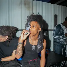 Listen to qdauno1, watch music videos, read bio, see tour dates & more!