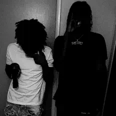 Posłuchaj wykonawcy Retro4l, obejrzyj teledyski, przeczytaj biografię, zobacz daty tras koncertowych i nie tylko!